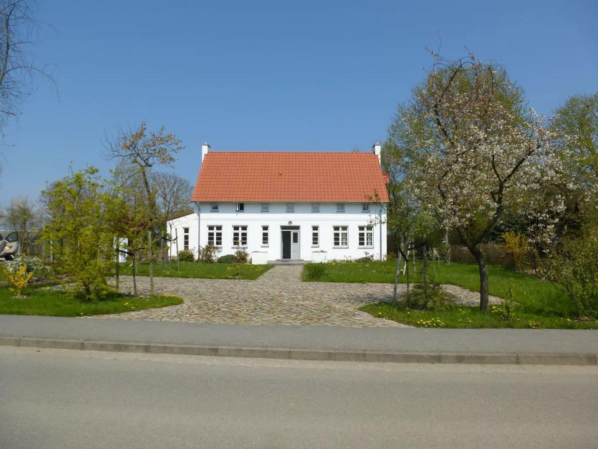 Traumhaftes Luxus-Ferienhaus Warnkenhagen  Exterior foto